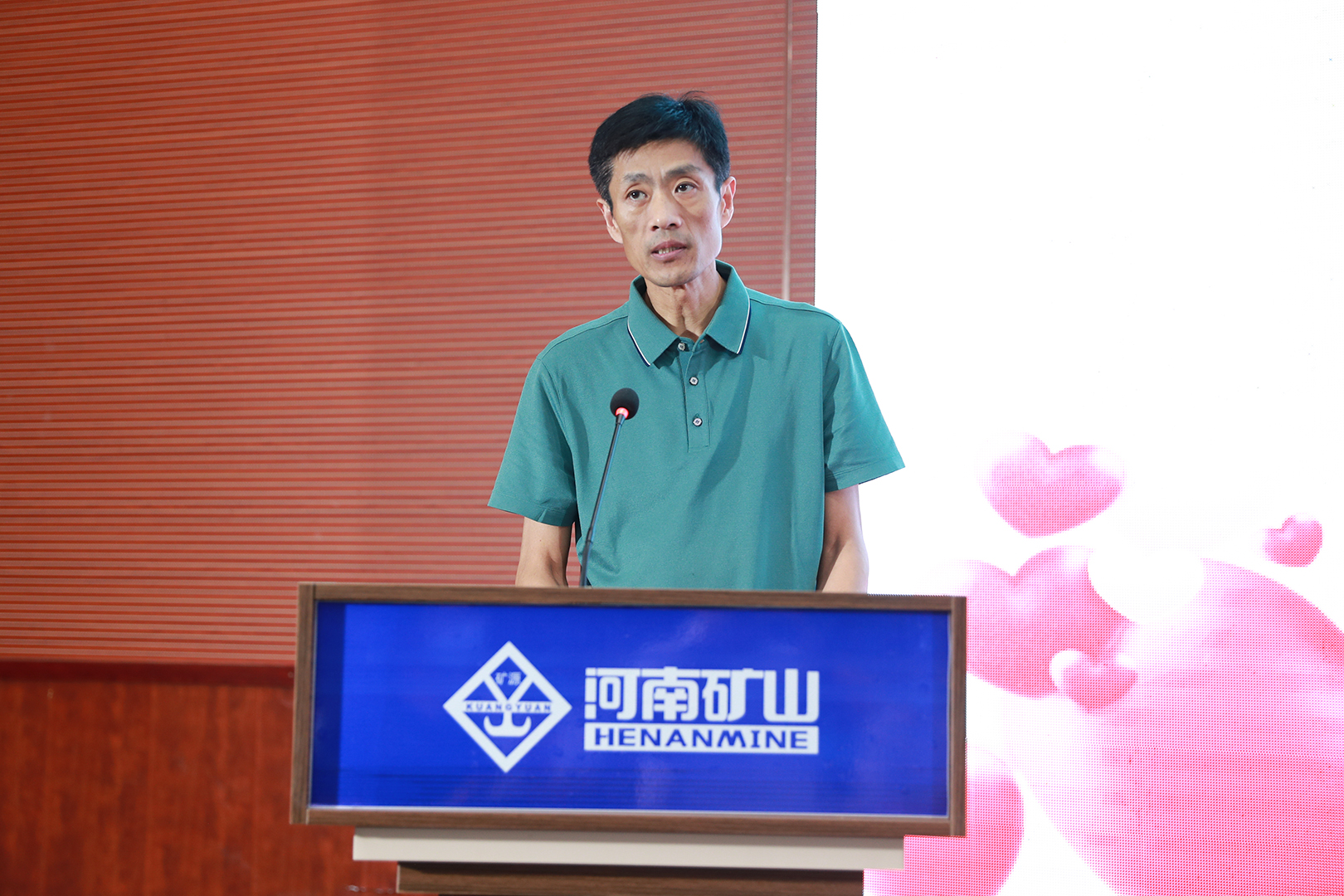 河南省礦山起重機(jī)有限公司 河南省礦山起重機(jī)有限公司