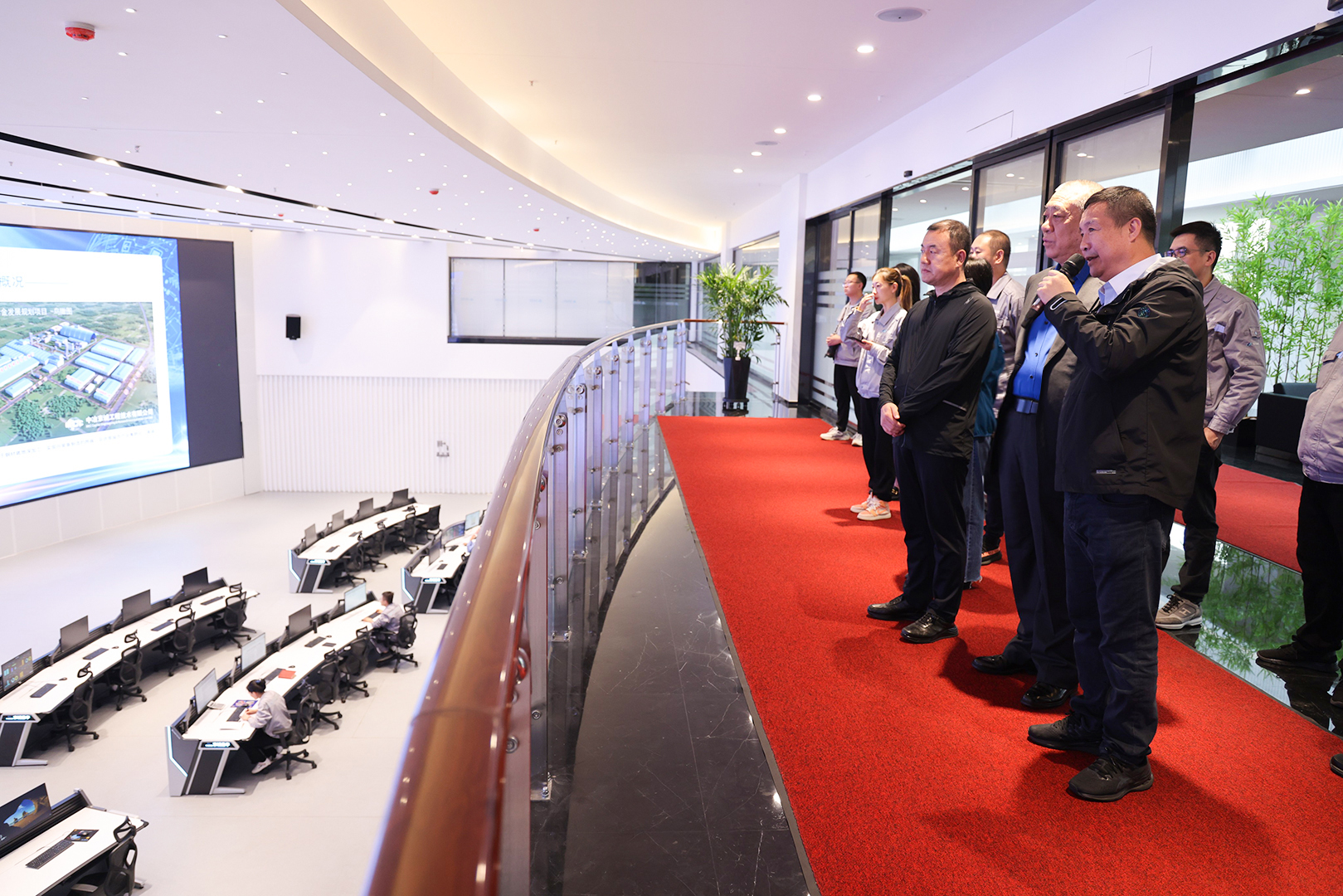 河南省礦山起重機(jī)有限公司 河南省礦山起重機(jī)有限公司